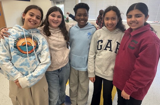 5th grade students in cafeteria