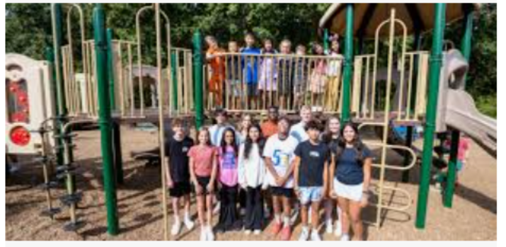 Survey on Student Rights and Responsibilities (SR&R) Now Open for All Families and Middle and High School Students .png