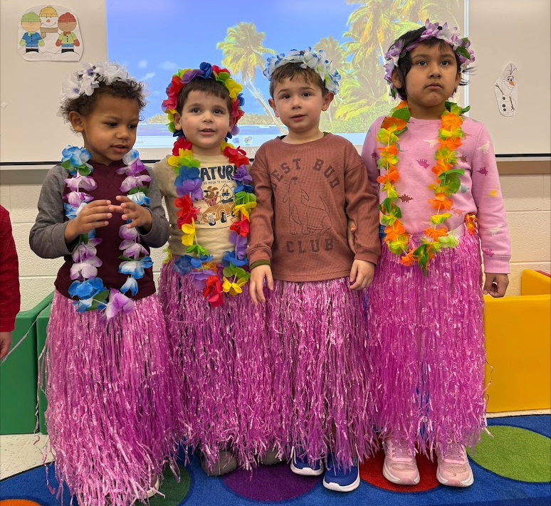 Students dressed in tropical attire