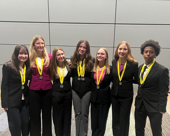 DECA Leadership Medalists