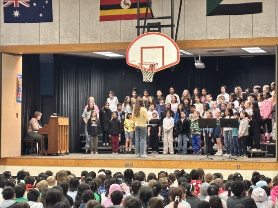 5th grade chorus concert for the school