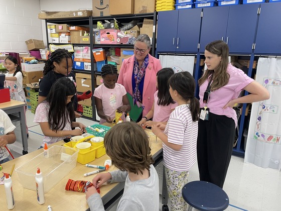 superintendent Reid meeting STEAM students