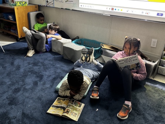 4th Graders Reading