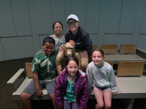 3rd graders at the Natural History Museum