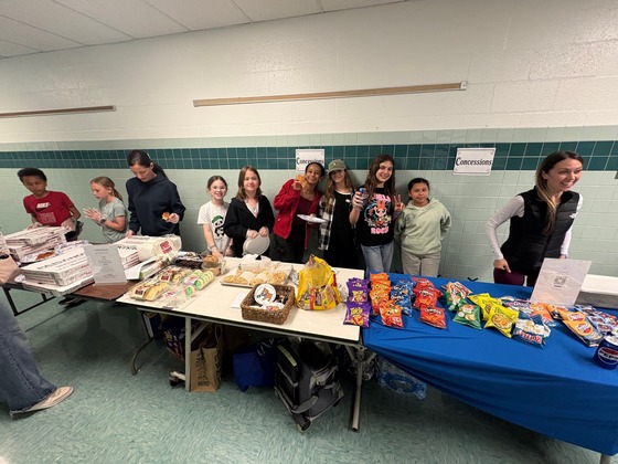5th graders working the snack stand