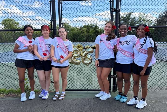 Girls tennis seniors