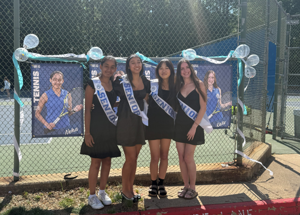 Girls senior tennis
