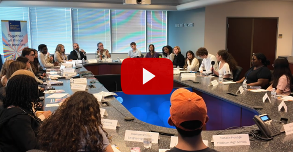 YouTube Video on Dr. Reid and student journalist discussion on A.I.