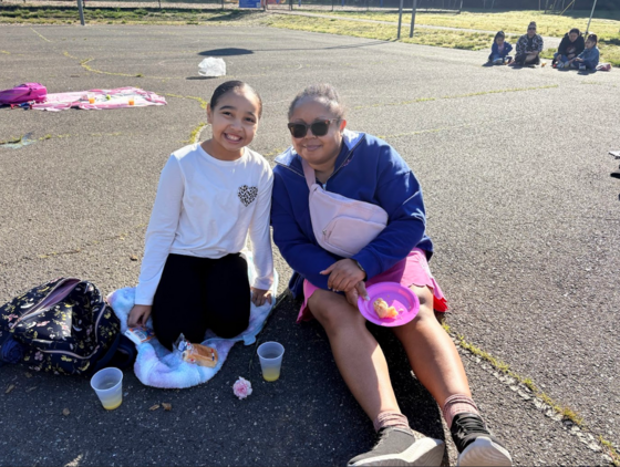 mom and daughter