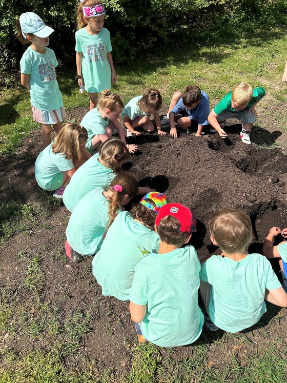 Kindergarteners at Arcadia Farms