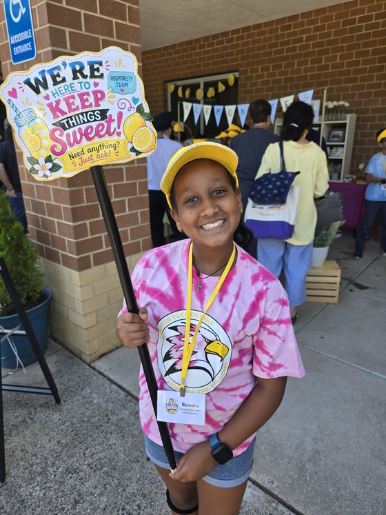 Young Scholars Work Together to Build Lemonade Stand Business!
