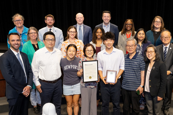 Ethan Lee and Family receiving the Laura Ashley Piper Award