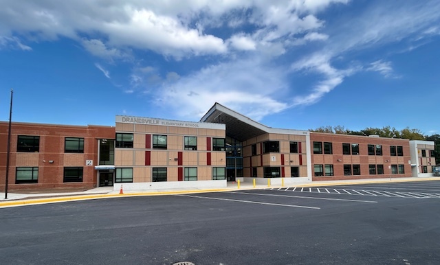 Dranesville Elementary Front of School