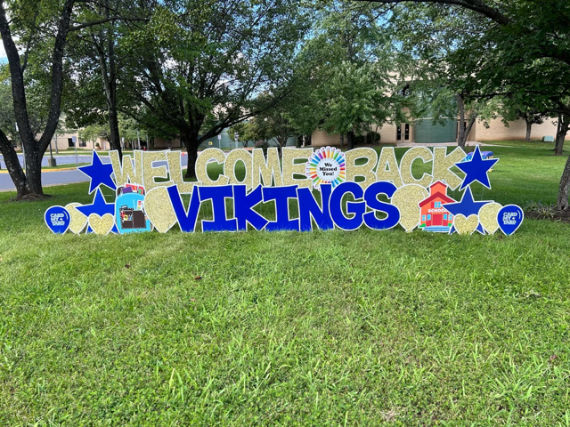 Welcome Back Vikings Sign