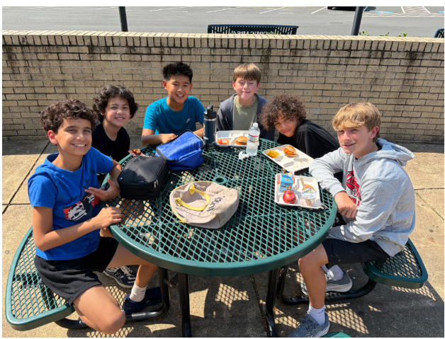 Students enjoying Outdoor Lunch