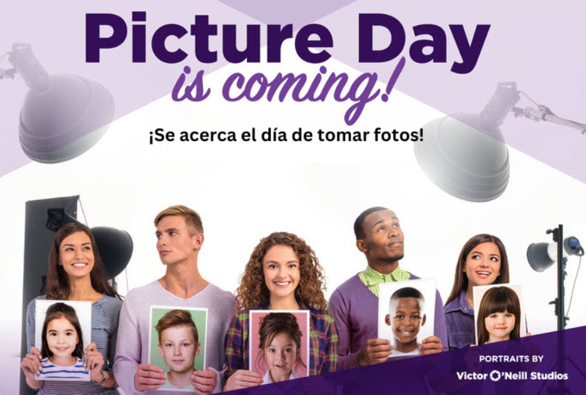 Fall picture day with students posing for a pciture