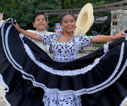 Image of woman in Peruvian dancing dress