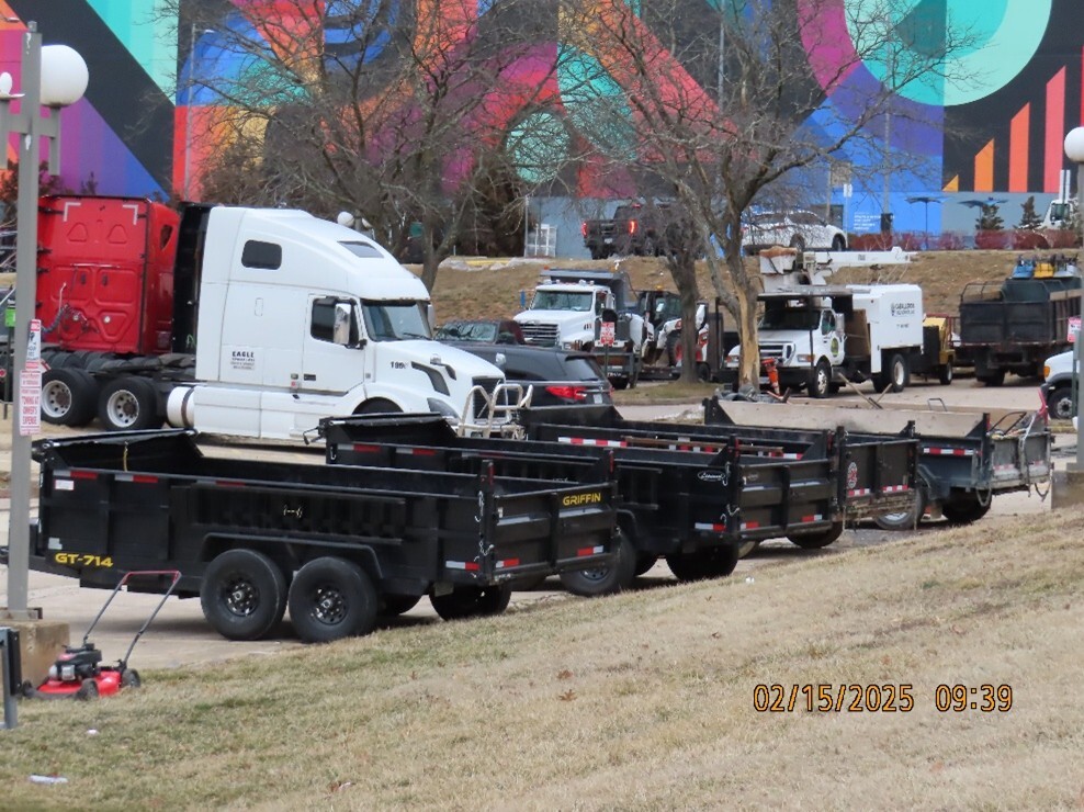 Commercial vehicles parked in Tysons lot without approval