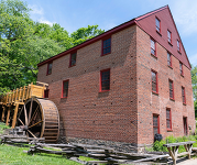 Colvin Run Mill from the outside.
