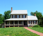 The outside of the Sully Historic Site.