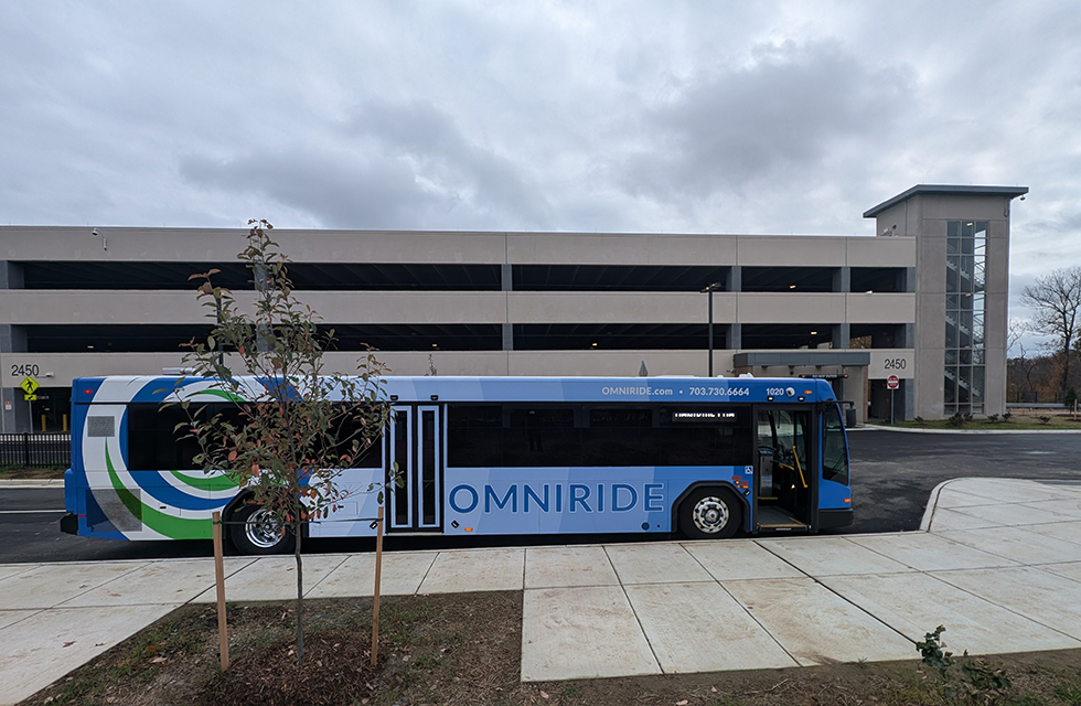 A picture of a OmniRide bus