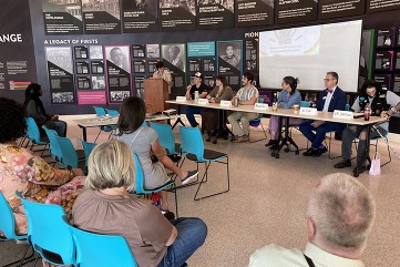 LGB Panel