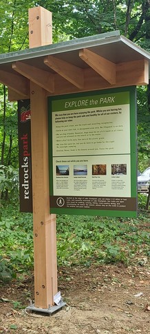 Red Rocks signage
