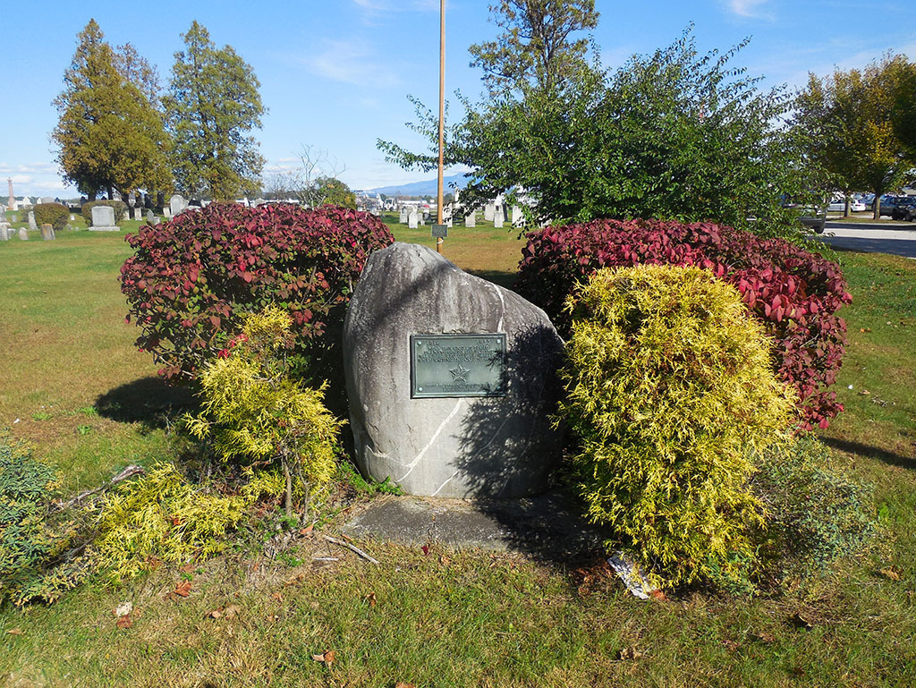 Eldredge Cemetery Soldier's Memorial