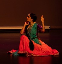 Pooja Ganesh performing
