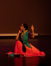 Pooja Ganesh performing