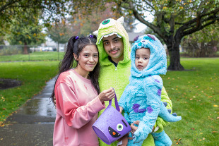 Halloween_Costume swap