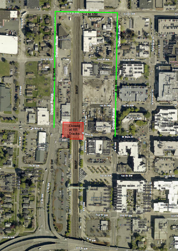 Map showing the West Main Street railroad crossing closure and downtown Auburn detour route.