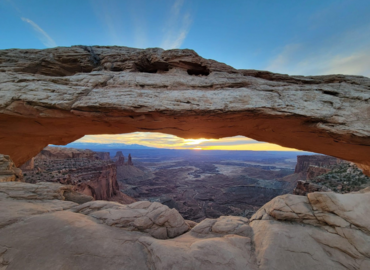 photo of the sunrise at the Arches National Park in Utah