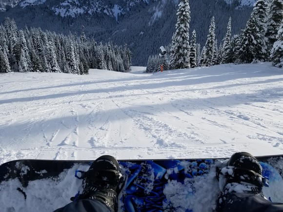 Snowboarding at Crystal Mountain (c) Chris Simpson
