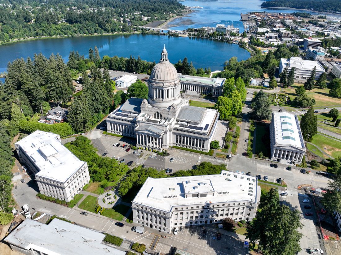 An aerial photo of the Washington State Capitol's Legislative building 