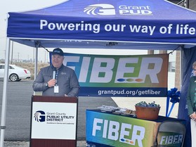 Ribbon cutting of broadband construction project in Grant County