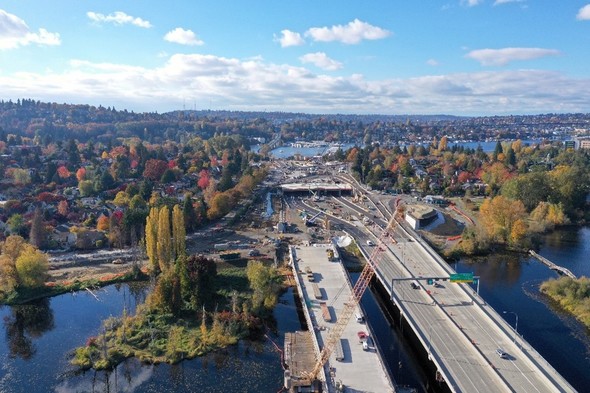 Aerial view looking west over the SR 520 Montlake Project area