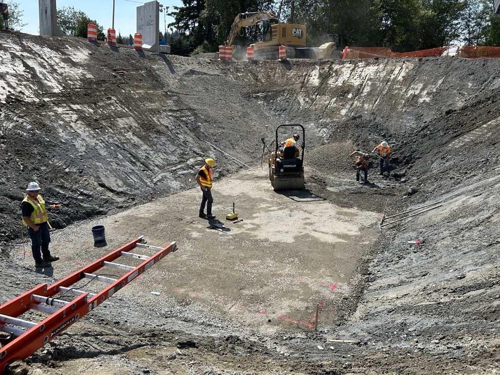 Construction area with excavation of SR 9 near Mount Vernon.