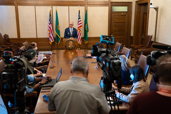 Inslee celebrates launch of 988 lifeline, progress of right-of-way program in Wednesday press event