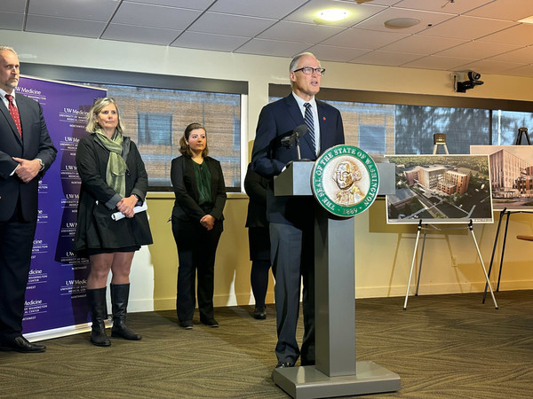 Gov. Jay Inslee previews his behavioral health legislative and budget proposals for the 2023 legislative session