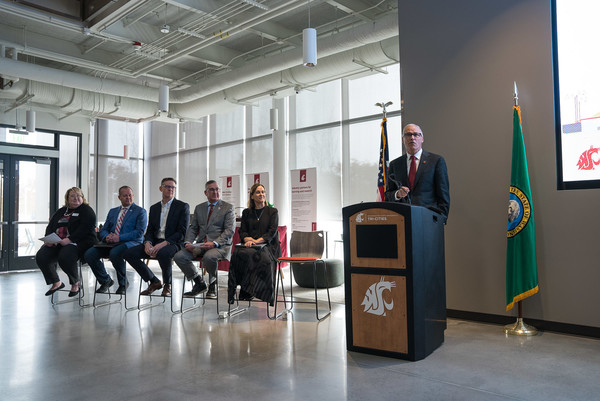 Gov. Jay Inslee, WSU representatives, and legislators announce the Institute for Northwest Energy Futures