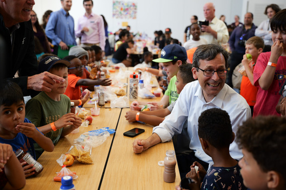 Governor Ferguson interacts with kids at Lynnwood Elementary School on Aug. 21.