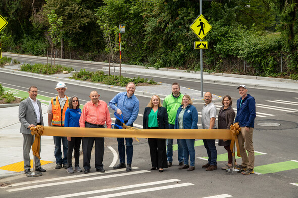 Juanita Drive Ribbon Cutting