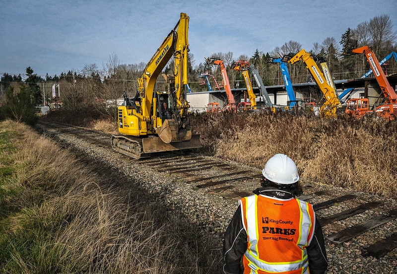 Rail pull construction. 