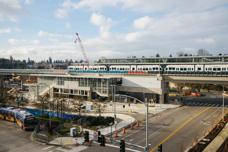 photo of light rail project at northgate with link trains and Metro buses
