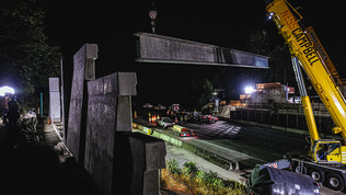 Construction of the I-405 Eastrail bridge 