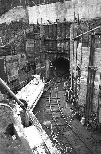 Construction of the new Fort Lawton tunnel in 1991