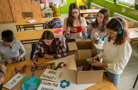 kids working on earth day project
