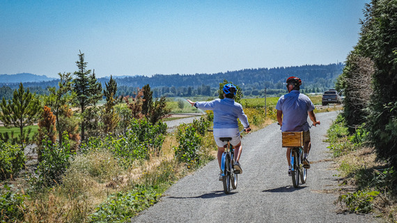 Cyclists on Eastrail