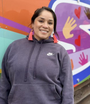 Artist Claudia Villalobos